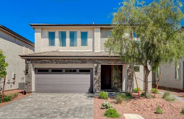 Great River Avenue - 630 photos photos