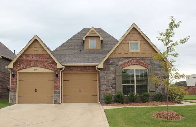 3309 W Oakland St photos photos