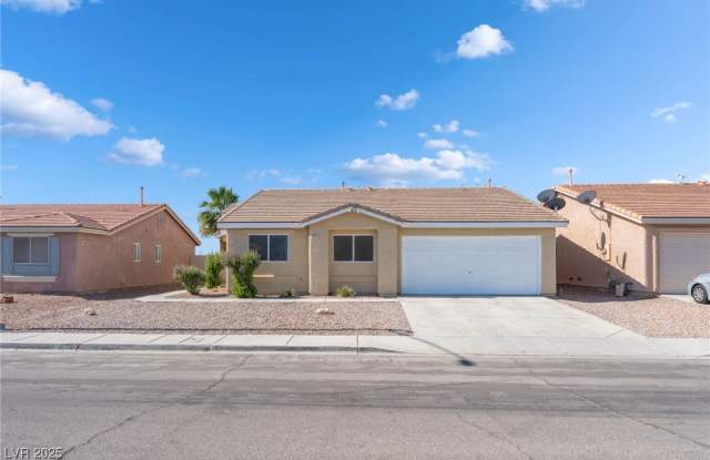 2111 Hollow Oak Ave photos photos