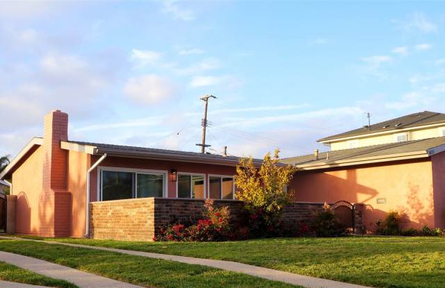 8121 Malloy Drive Gallery 3