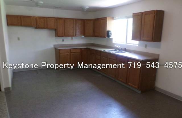 23521 Hillside Road #2 Gallery 4