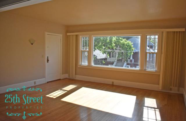 936 38th Street - 3 photos photos 936 38th Street - 3 photos photos