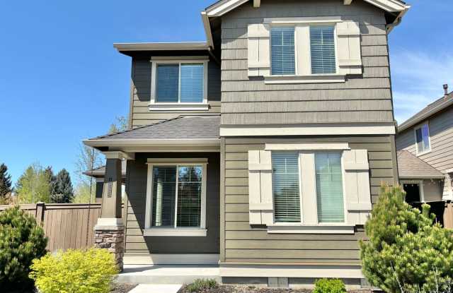CHECK OUT THIS STUNNING HOME IN SW REDMOND photos photos