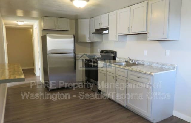 617 S 18th St - 617 South 18th Street, Tacoma, WA 98405