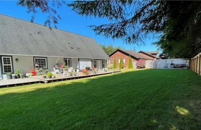 3bd 3ba Home located in Central Park Gallery 4
