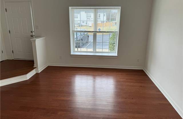 1109 Magnolia Pointe Boulevard Gallery 3