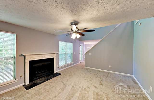 5125 Lakebrooke Run Gallery 3