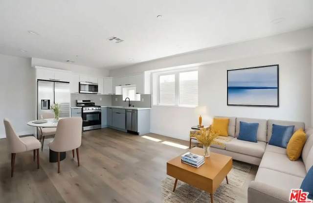 1724 Menlo Ave - 1724 Menlo Avenue, Los Angeles, CA 90006