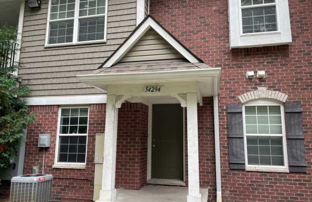 Shelby Township -  Immediate Occupancy! 2 Bedrooms, 2-Baths, att. Garage Gallery 3