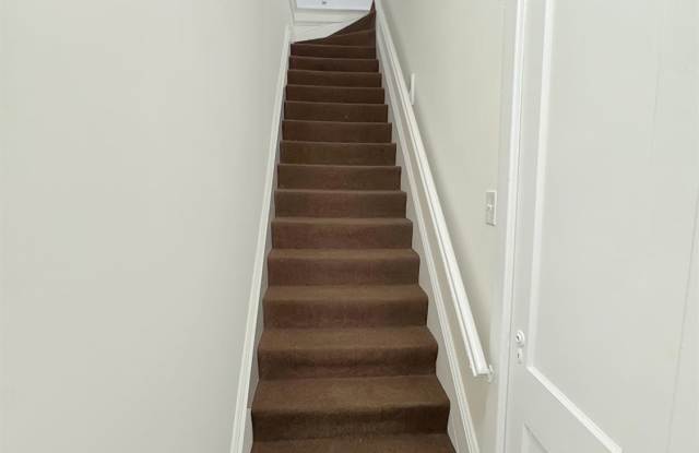 422 Main Street Gallery 2