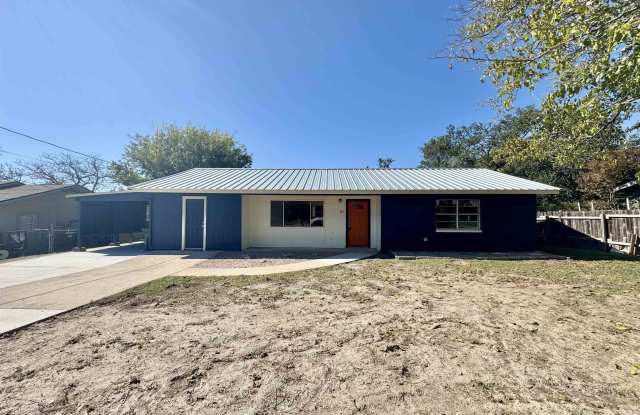 802 Mildred Avenue - 802 Mildred Avenue, Burnet, TX 78611 802 Mildred Avenue - 802 Mildred Avenue, Burnet, TX 78611