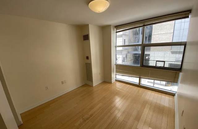42 Boylston St # 302 Gallery 2