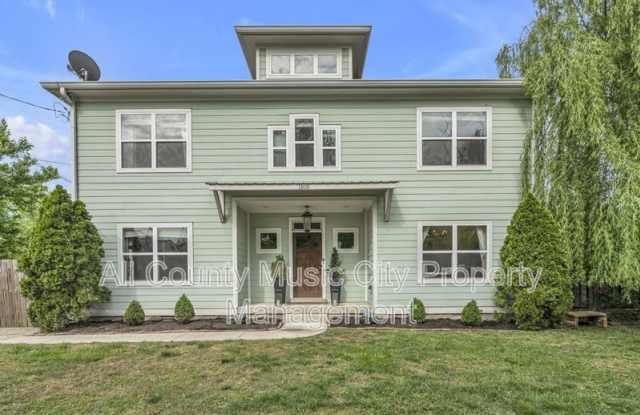 1105 49th Ave N photos photos