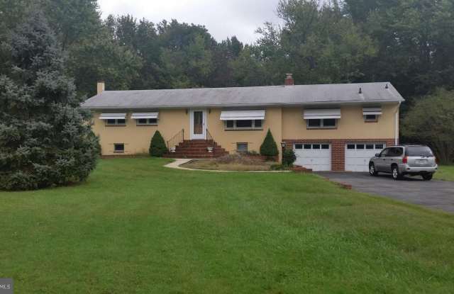 1154 STEAMBOAT RD photos photos
