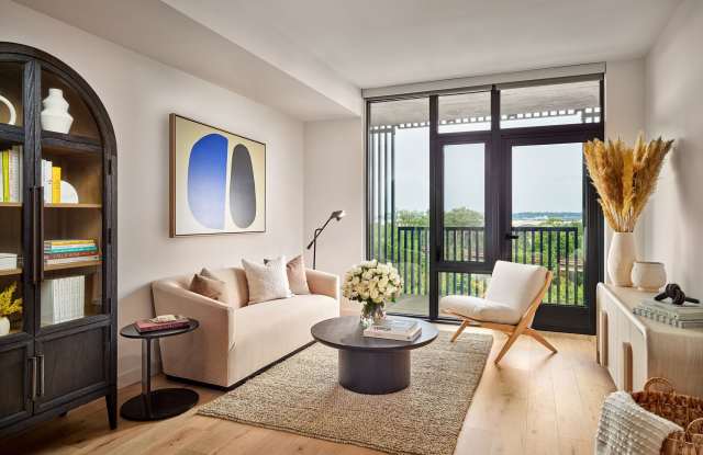 Hazel National Landing - Apartments & Townhomes Gallery 4