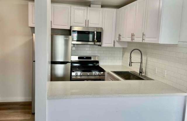 149 N Commonwealth Ave 306 - 149 North Commonwealth Avenue, Los Angeles, CA 90004