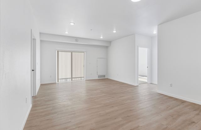 2465 62nd Avenue South - 201 Gallery 4