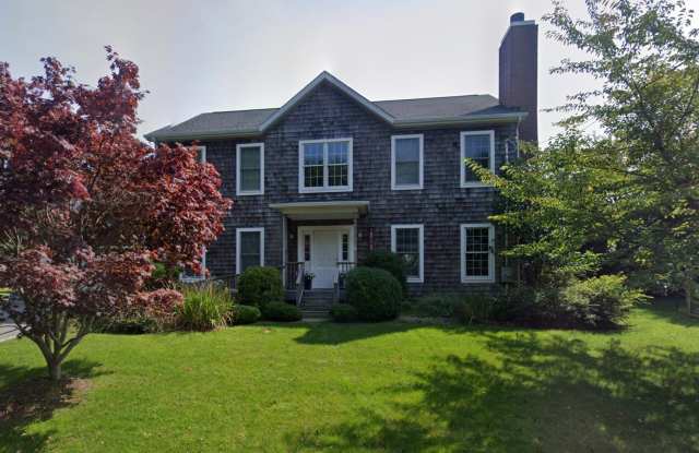 44 FAIRLAWN DR photos photos 44 FAIRLAWN DR photos photos