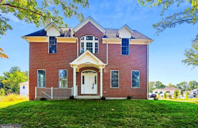 3419 SLEEPY HOLLOW ROAD - 3419 Sleepy Hollow Road, Lake Barcroft, VA 22044