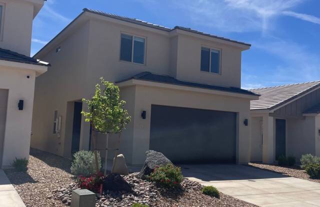 Like-New 4BR Home in Desirable Neighborhood photos photos