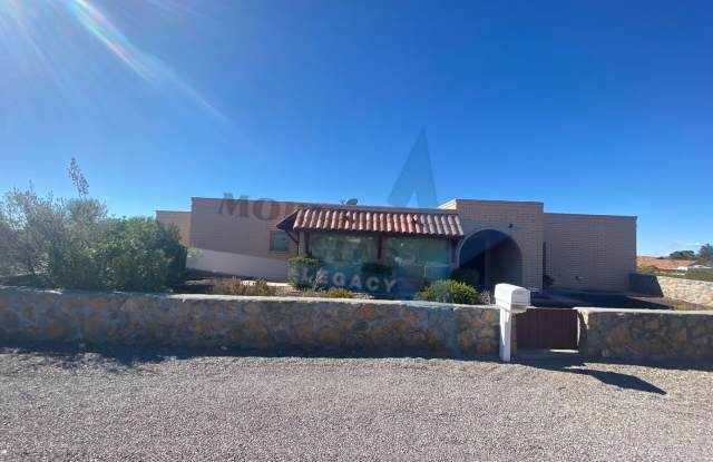 Spacious 2 Bed - Mountain Views! - 4162 Sotol Court, Doña Ana County, NM 88011