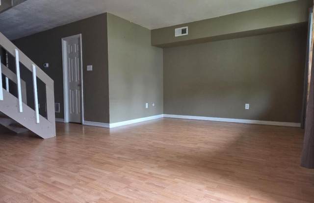 2604 Dogwood Court Gallery 2