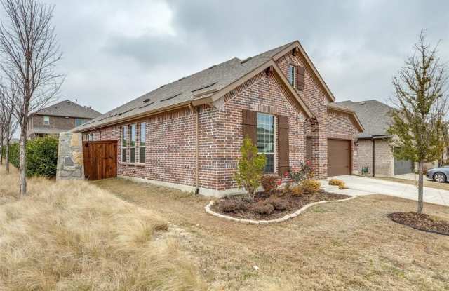 1600 Bird Cherry Lane photos photos