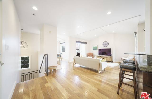 642 Hermosa Ave photos photos