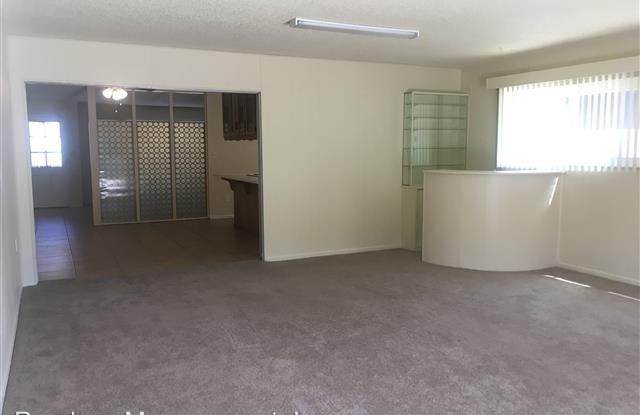 5633 Red River Drive Gallery 3
