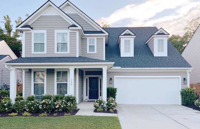 Spacious 4 Bedroom 3 Bathroom Home Full of Upgrades in South Pointe Estates photos photos