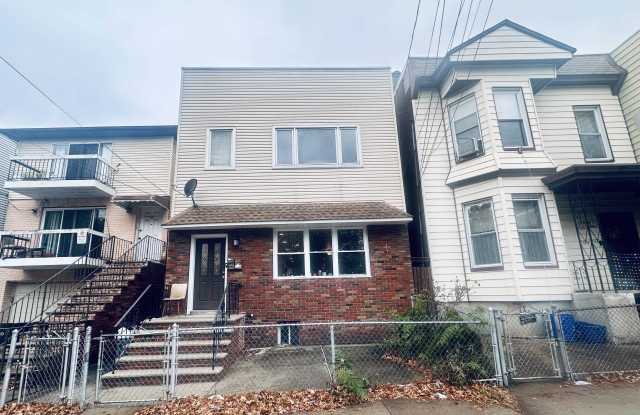 97 SANFORD PL - 97 Sanford Place, Jersey City, NJ 07307