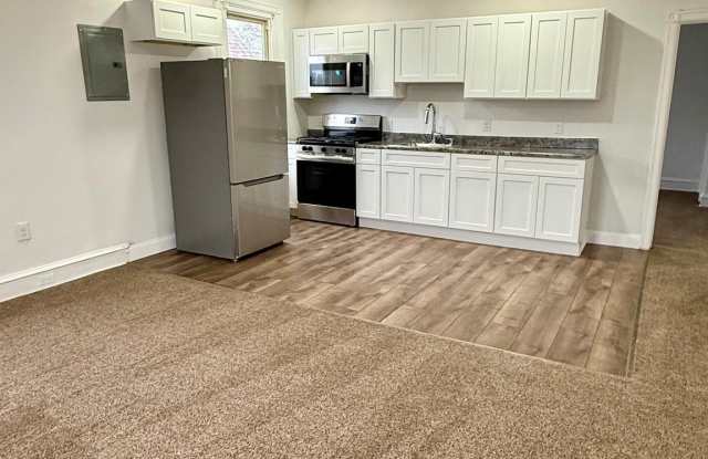 1906 49TH Street unit: 2 photos photos