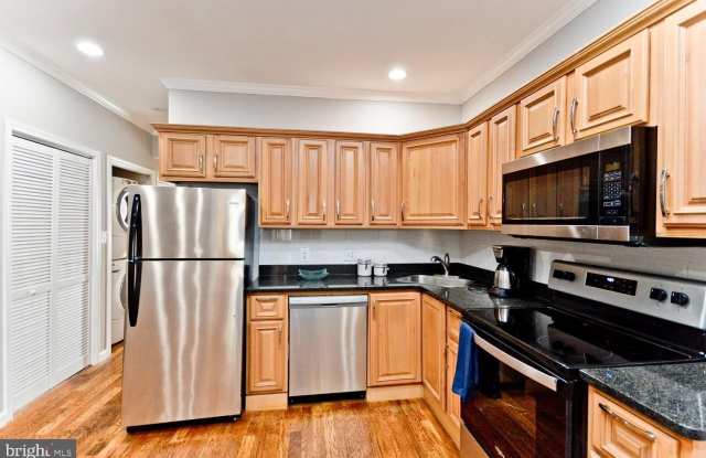 1109 PENN STREET NE photos photos