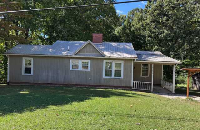 2 BDRM 1 BA HOME AVAILABLE NOW!! Gallery 1