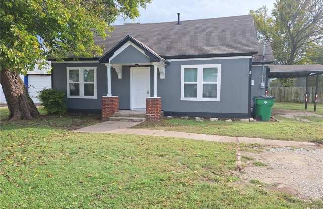 506 E Main Street photos photos