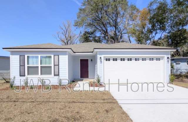 2911 45th St W photos photos 2911 45th St W photos photos