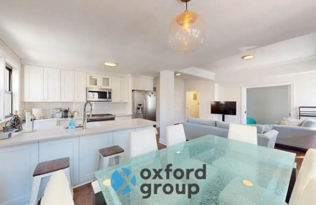 330 East 53rd Street photos photos