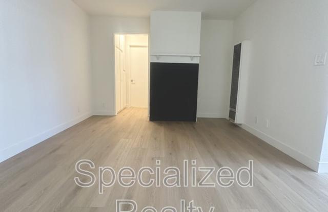 14718 Sylvan Street Gallery 3