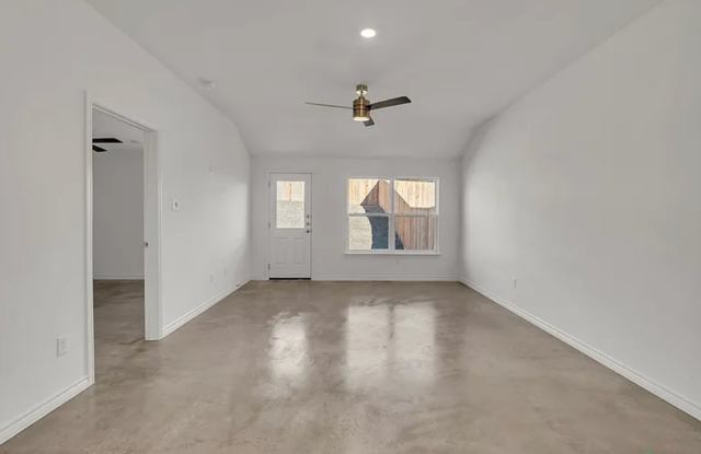1210 Concord Drive Unit B Gallery 4
