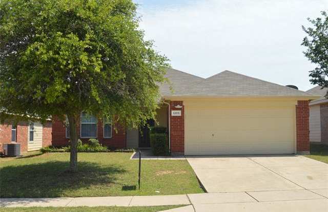 1205 Roping Reins Way - 1205 Roping Reins Way, Fort Worth, TX 76052