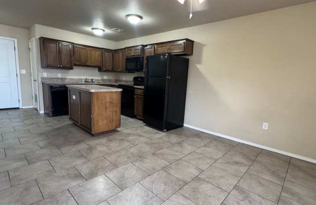 1301 SW Washington apt 3- Hot new listing! Gallery 4