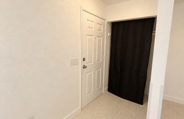 Welcome Home!! 3 Bedroom 2 Bathroom Home Sweet Home!! Gallery 4