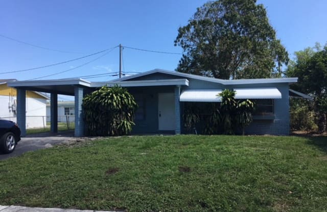 1580 NW 32 Ave - 1580 NW 32nd Ave, Lauderhill, FL 33311