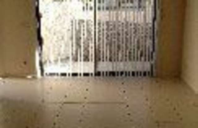 167 Pearl Gallery 2