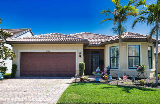 Annual Unfurnished 2 Bedroom 2 Bathroom Home with Lake View located in Islandwalk! photos photos
