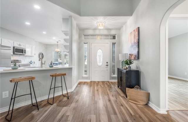 13826 Sea Horse Avenue Gallery 4