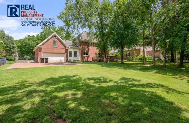 Amazing 4 bedroom plus office fully furnished home! Attached garage and large yard in quiet neighborhood photos photos