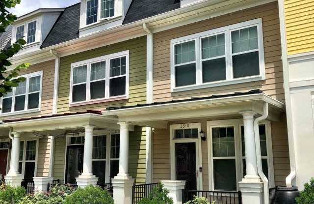 3510 CASSELL PLACE NE Gallery 2