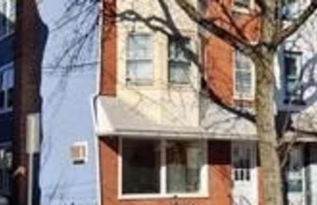 63 KING Street Gallery 1