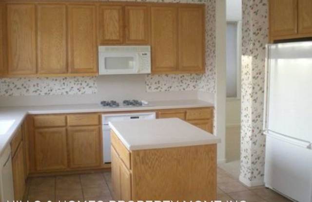 8015 MAINSAIL DRIVE Gallery 2